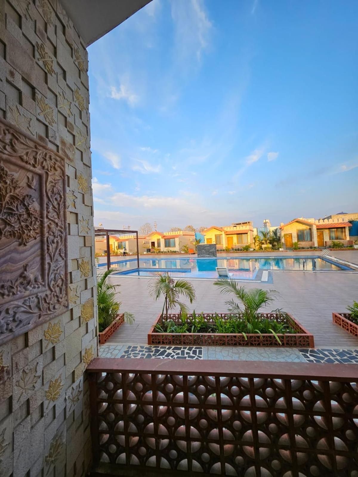 The Mewar Palace And Resort Shivpuri  Экстерьер фото